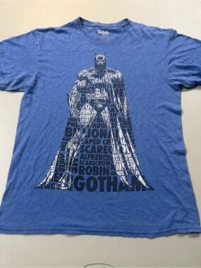 DC Comics Batman Typography Graphic T-Shirt Blue Men’s Medium Gotham Tee